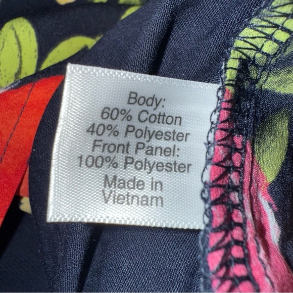 Lane Bryant Women Black with Multi Peony Florals 3/4 Sleeve Top Size 26/28 - Picture 8 of 10